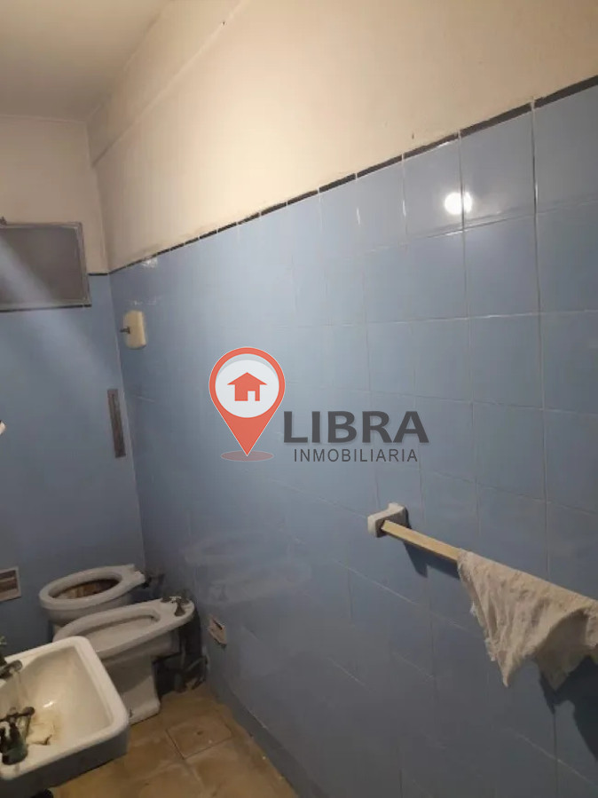 Local Comercial ID.9899 - Alquiler Local Comercial 214m2 2 Oficinas 2 Baños En Unión