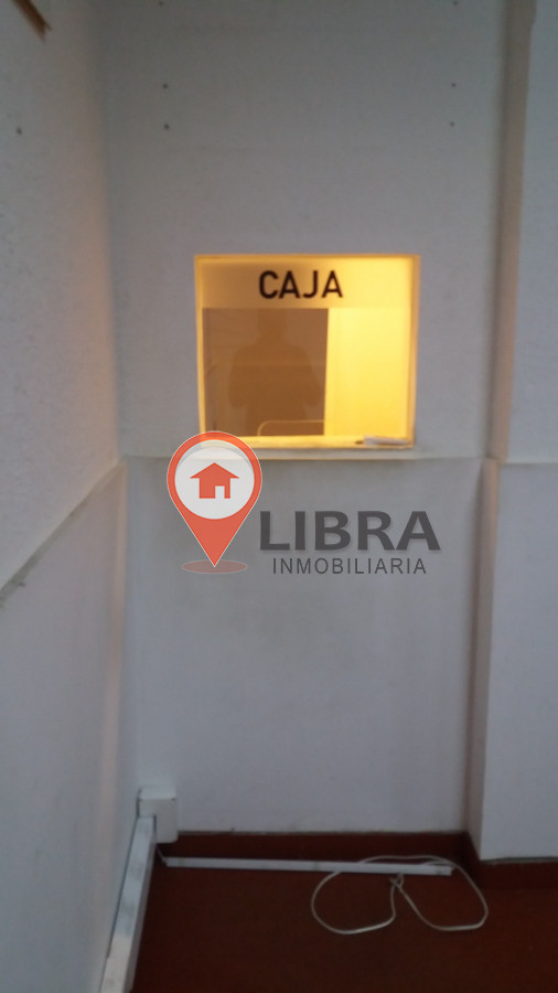 Local Comercial ID.8805 - Local Comercial Amplio En Barrio Sur