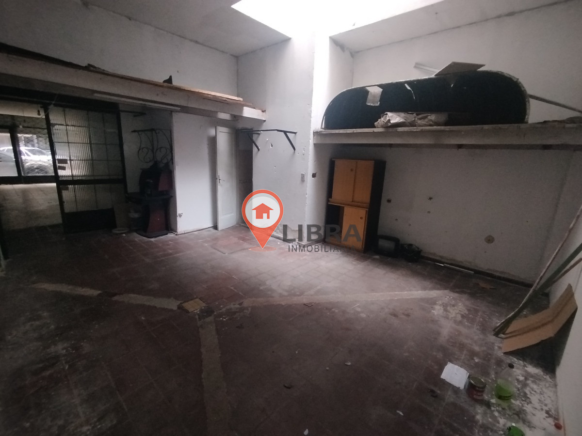 Local Comercial ID.8601 - Alquiler De Local Comercial O Depósito A Cuadra Y Media De 18 de Julio En Centro