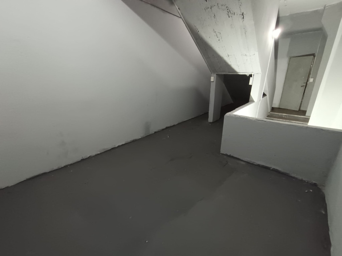 Local Comercial ID.12925 - Alquiler De Local Comercial Excelente Ubicación Sin Gastos Comunes En Tres Cruces