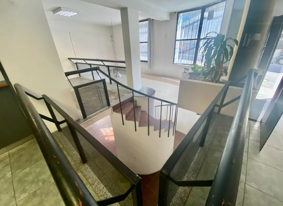 Local Comercial ID.8551 - Venta Edificio Con Local Oficinas Oportunidad Para Inversores