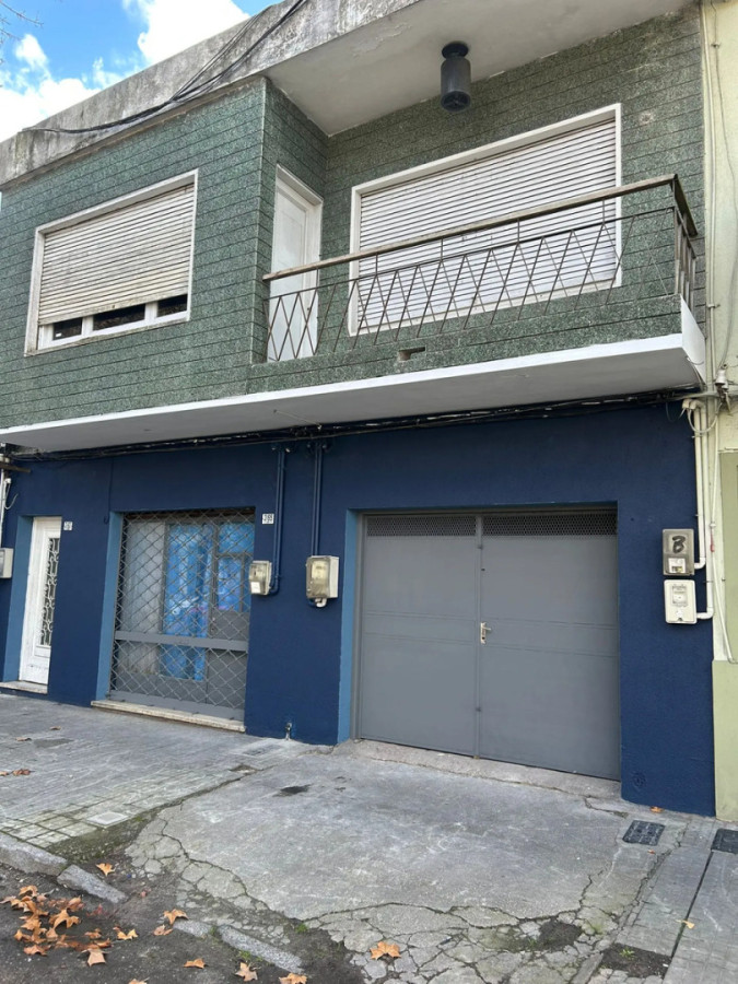 Local Comercial ID.12602 - Alquiler De Local Comercial 290m2 Sin Gastos Comunes En Goes