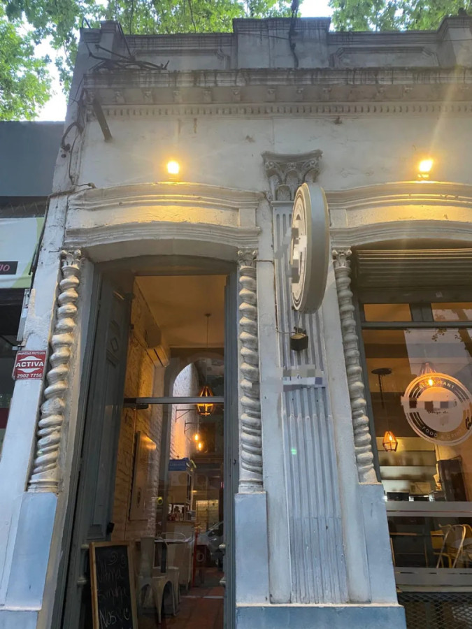 Local Comercial ID.11464 - Alquiler De Local Comercial, 2 Baños, Azotea, Excelente, En Parque Rodó