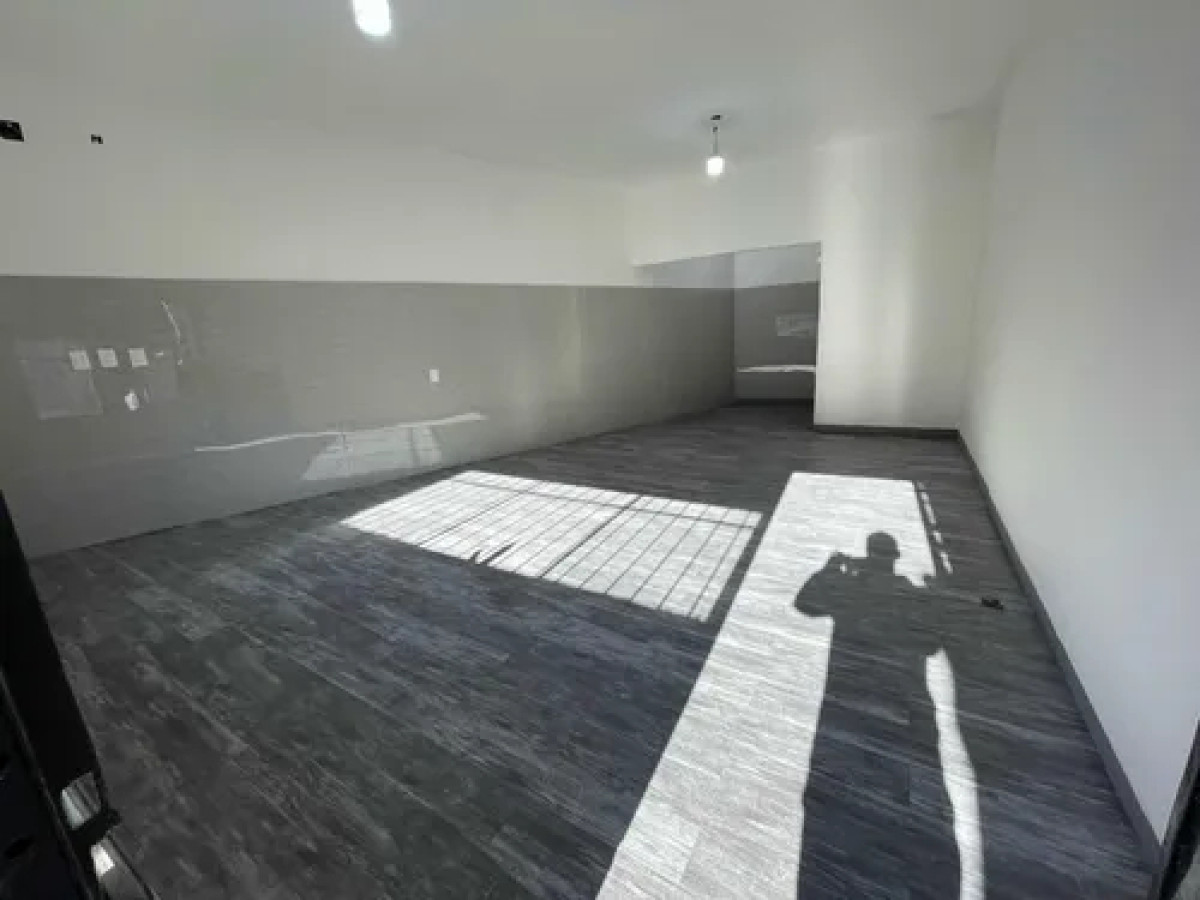 Local Comercial ID.11640 - Alquiler De Local Comercial Con 1 Baño Impecable En Centro