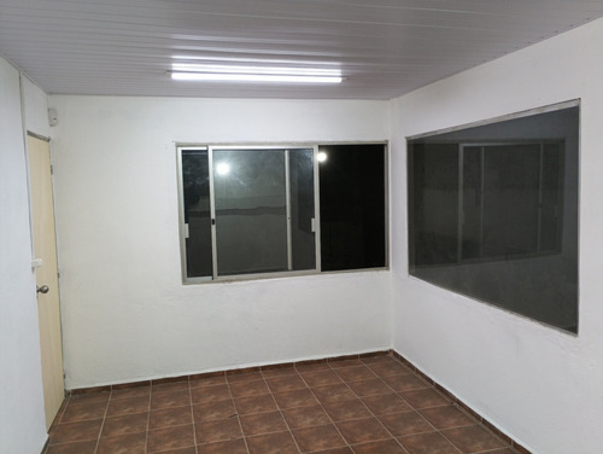 Local Comercial ID.11695 - Alquiler O Venta De Local Comercial O Deposito En Paso Molino 