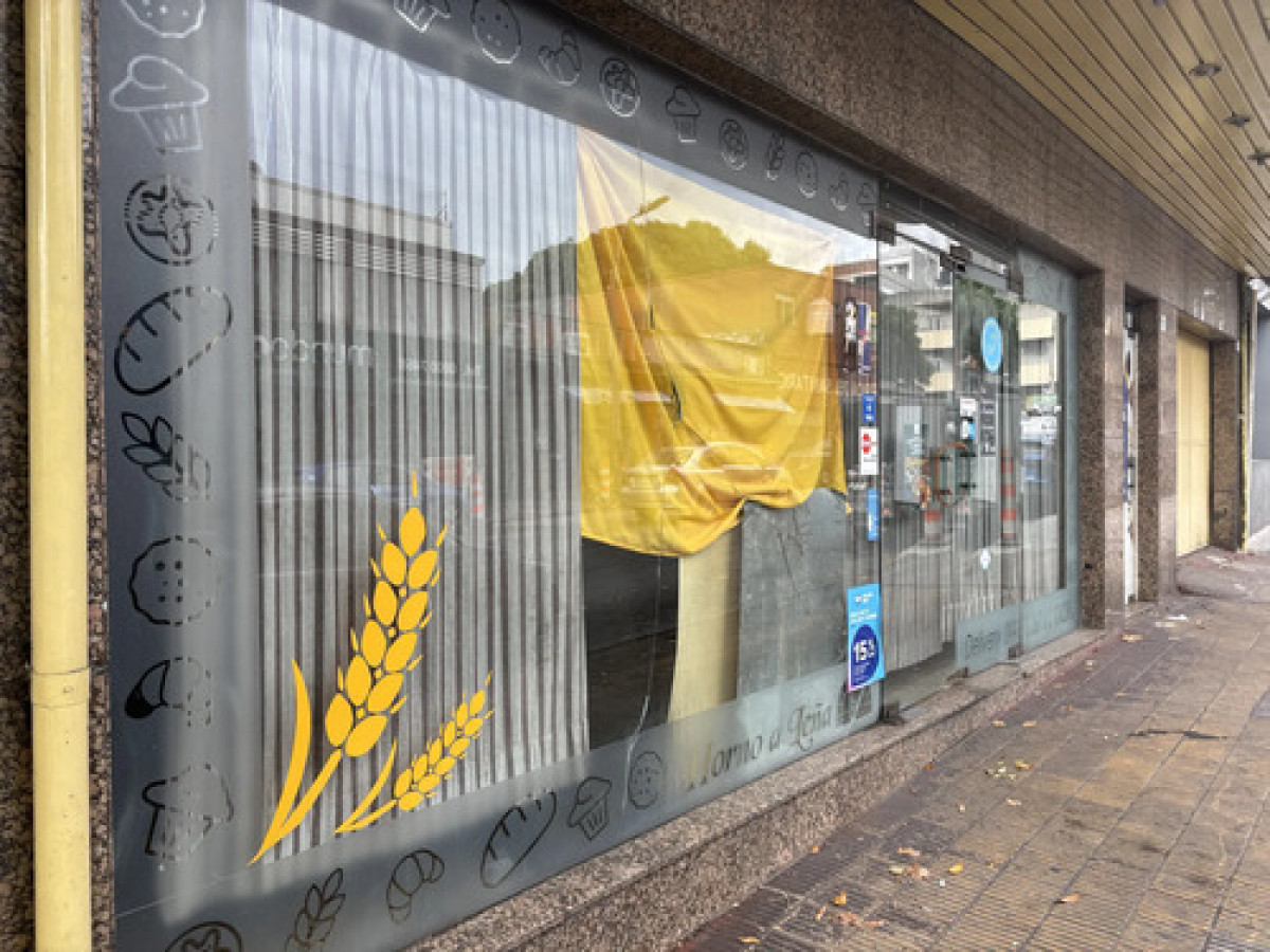 Local Comercial ID.12020 - Alquiler Local Comercial 100 Metros Cuadrados En Cordón