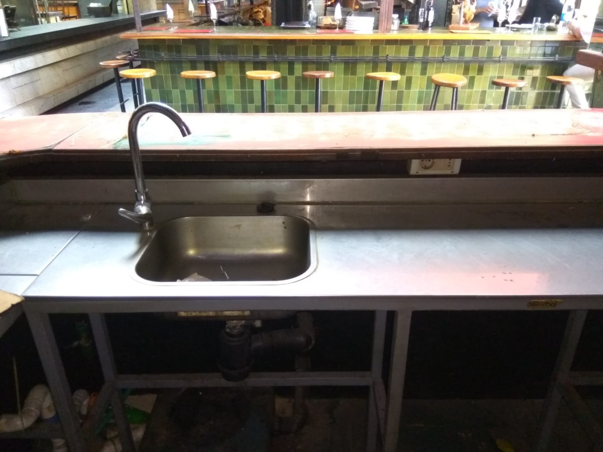 Local Comercial ID.12106 - Alquiler De Local Dentro Del Mercado Del Puerto Ciudad Vieja