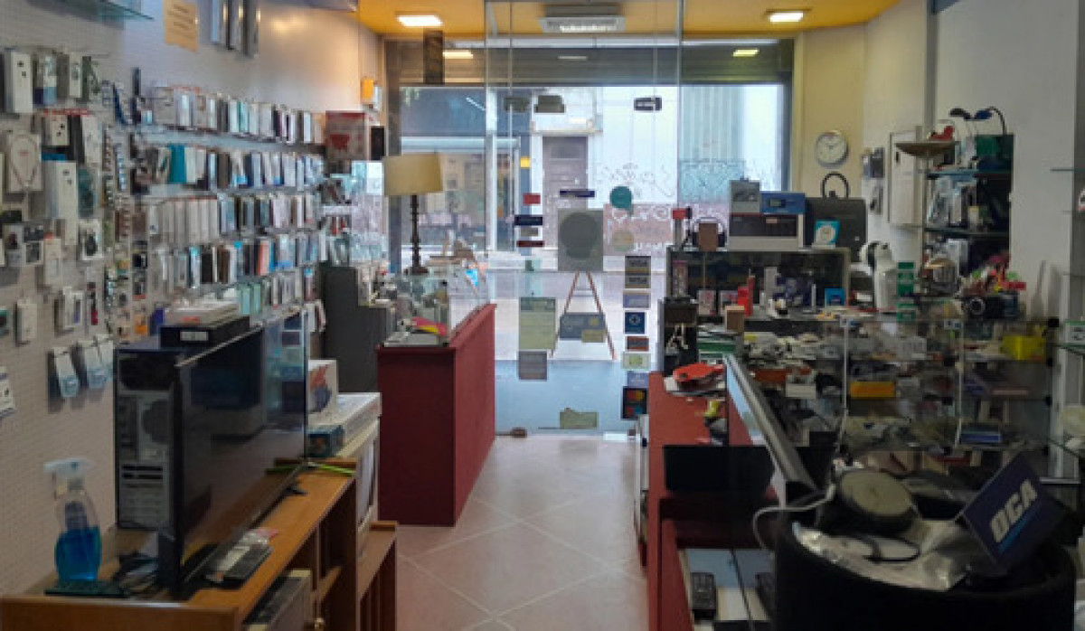 Local Comercial ID.12260 - Alquiler Local Comercial 120m2 Excelente Zona Ciudad Vieja