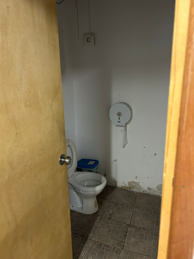 Local Comercial ID.9641 - Local Comercial Amplio En Aguada 