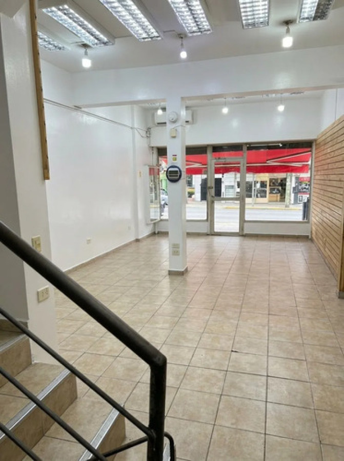 Local Comercial ID.11988 - Alquiler de local comercial en Goes 