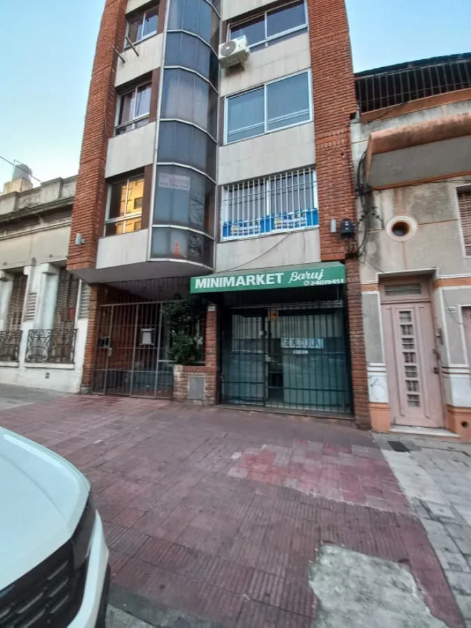 Local Comercial ID.12393 - Alquiler Local Comercial Excelente Ubicación En Tres Cruces