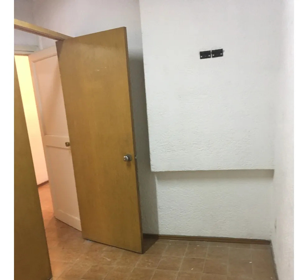 Local Comercial ID.12902 - Alquiler Local Comercial Excelente Ubicación Aquiles Lanza Y Durazno Sin Gastos Comunes En Centro