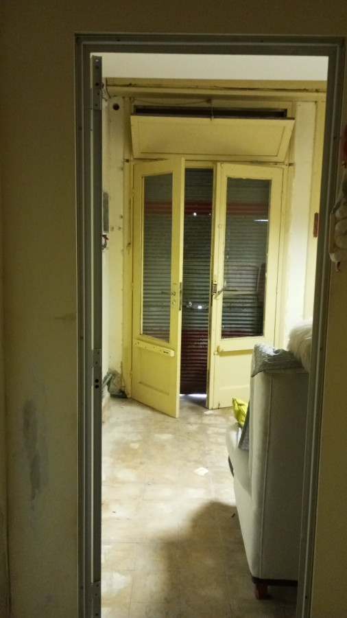 Local Comercial ID.6627 - Alquiler De Local 220m2 Al Frente 2 Baños En Ciudad Vieja