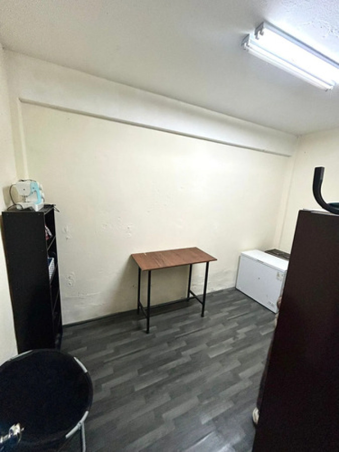 Local Comercial ID.11857 - Amplio Local Cerca Del Mercado Del Puerto de 57 m2 Ciudad Vieja