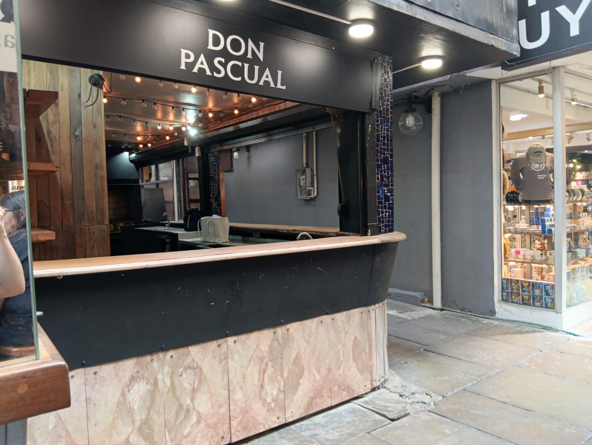 Local Comercial ID.11269 - ALQUILER LOCAL DENTRO DEL MERCADO DEL PUERTO, OPORTUNIDAD!! 