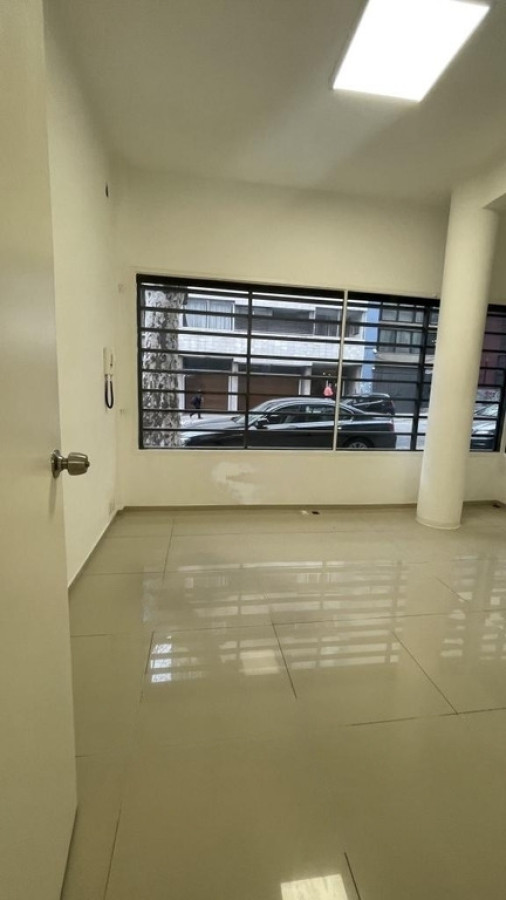 Local Comercial ID.7633 - Local Comercial Amplio Ideal Para Emprendedores En Centro 