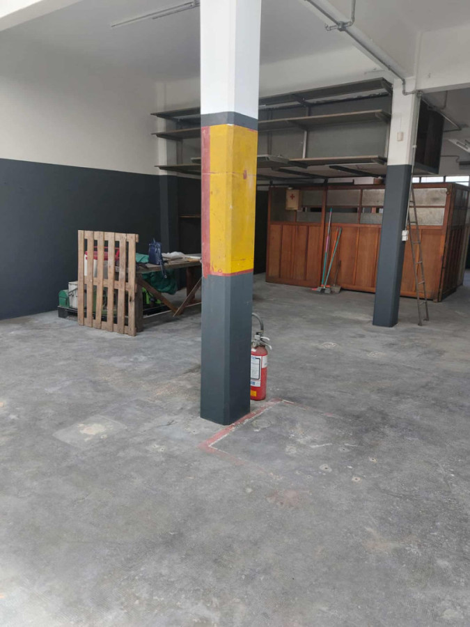 Local Comercial ID.11339 - Alquiler De Local Comercial,Con Baño, Impecable En Brazo Oriental