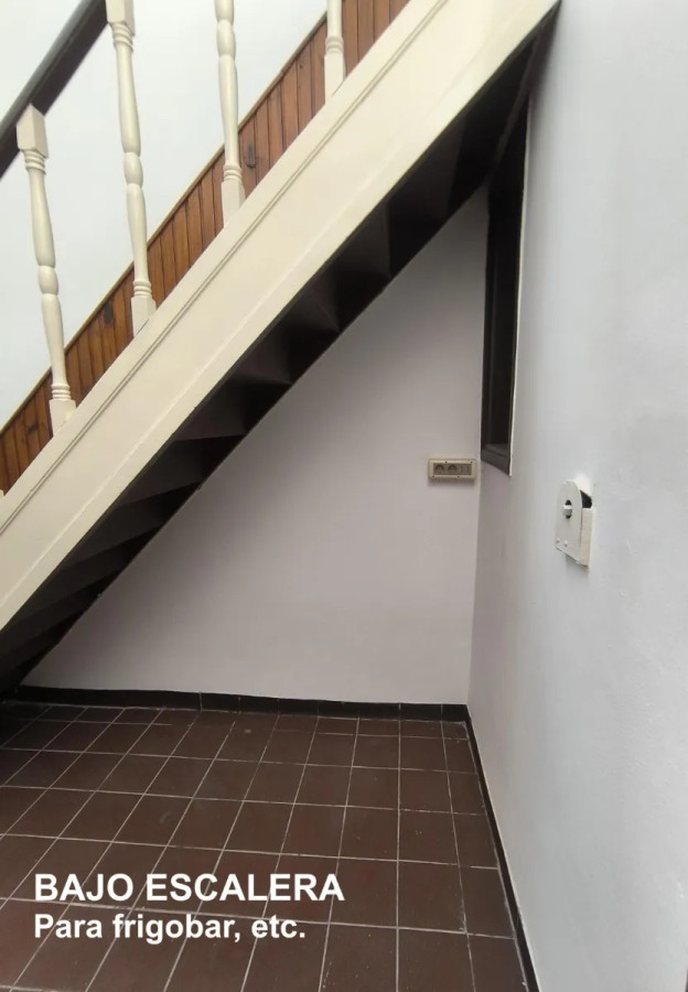 Local Comercial ID.9309 - Alquiler De 2 Locales Comerciales En Goes