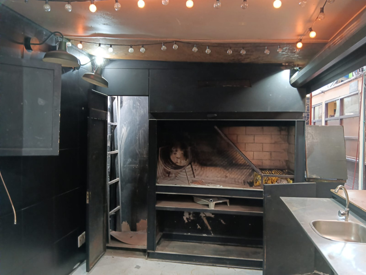 Local Comercial ID.11269 - ALQUILER LOCAL DENTRO DEL MERCADO DEL PUERTO, OPORTUNIDAD!! 