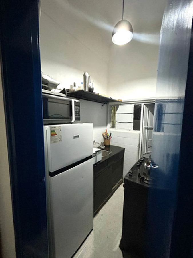 Local Comercial ID.11857 - Amplio Local Cerca Del Mercado Del Puerto de 57 m2 Ciudad Vieja