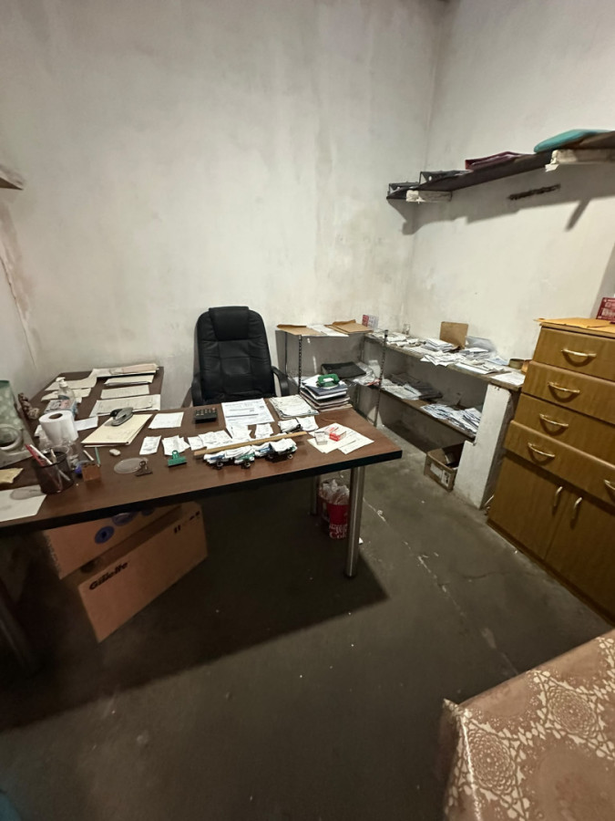 Local Comercial ID.12740 - Alquiler Local Comercial Depósito O Galpón 250m2 Con Oficina Y Baño En Aires Puros