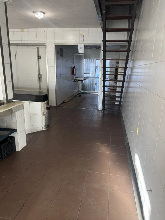 Local Comercial ID.13018 - Alquiler De Local Comercial 98m2 Sin Gastos Comunes En Larrañaga 
