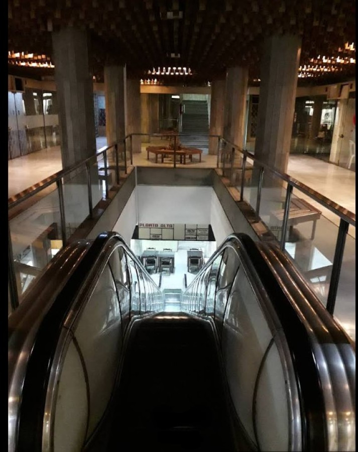 Local Comercial ID.6550 - Alquiler De Local En Avenida 18 De Julio 386 Metros Cuadrados