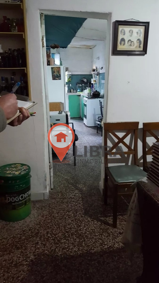 Apartamento ID.1499 - Tipo Casa En Venta Con Renta 2 Dormitorios En Mercado Modelo