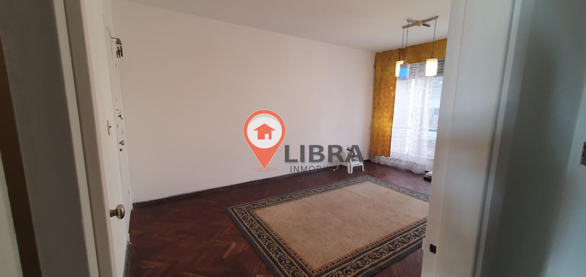 Apartamento ID.10229 - Venta o Alquiler Apartamento De 2 Dorm En Pocitos
