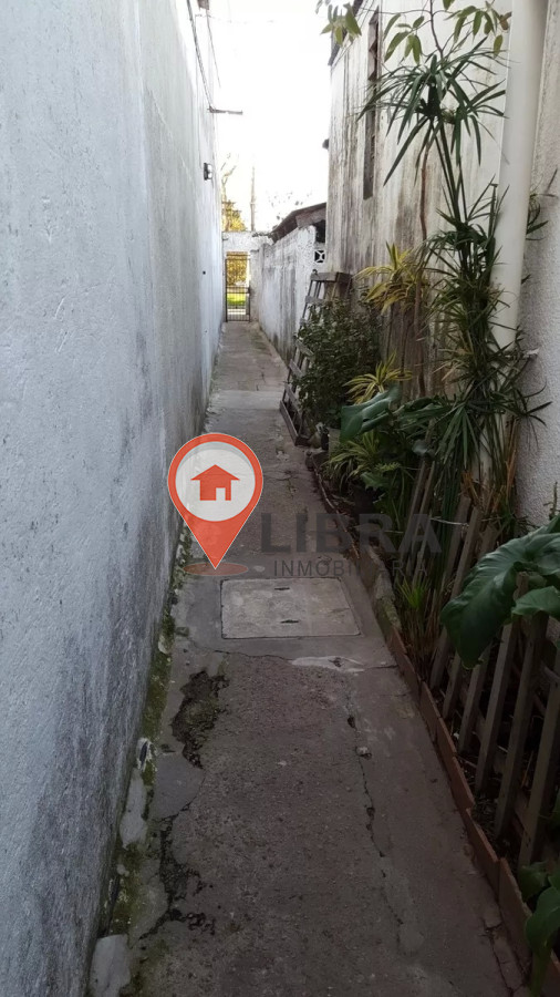 Apartamento ID.1499 - Tipo Casa En Venta Con Renta 2 Dormitorios En Mercado Modelo