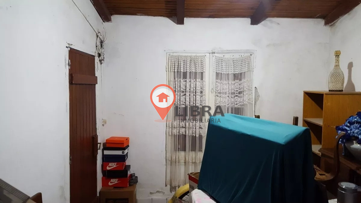 Apartamento ID.1499 - Tipo Casa En Venta Con Renta 2 Dormitorios En Mercado Modelo
