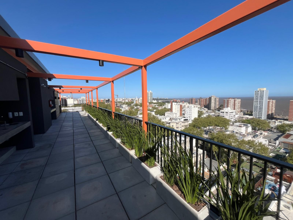 Apartamento ID.6572 - Venta Apartamento A Estrenar Centro 1 Dorm Terraza Parrilero