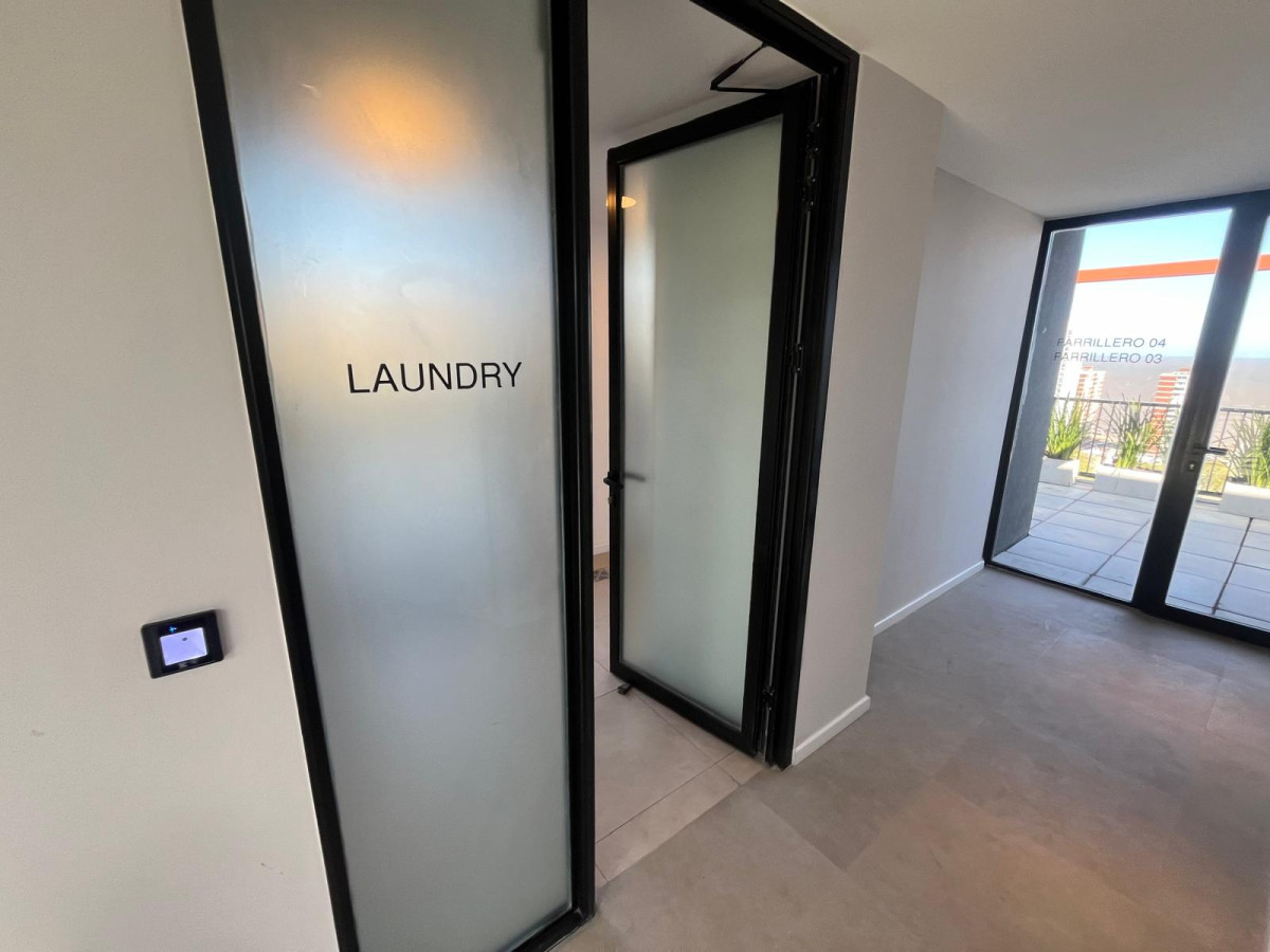 Apartamento ID.6572 - Venta Apartamento A Estrenar Centro 1 Dorm Terraza Parrilero
