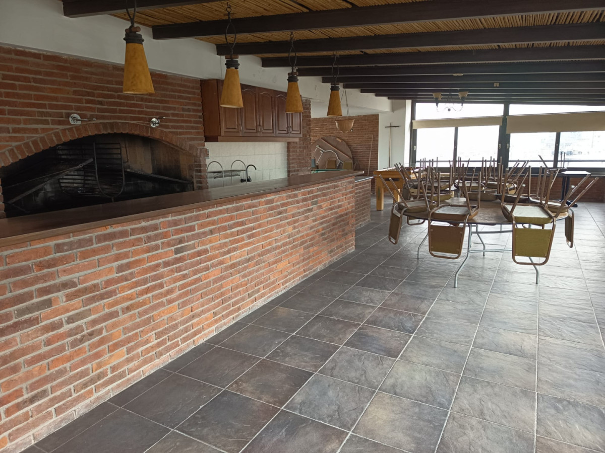 Apartamento ID.13138 - Alquiler Monoambiente Luminoso Reciclado En Pleno Centro