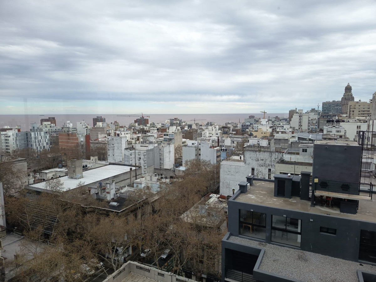 Apartamento ID.13138 - Alquiler Monoambiente Luminoso Reciclado En Pleno Centro