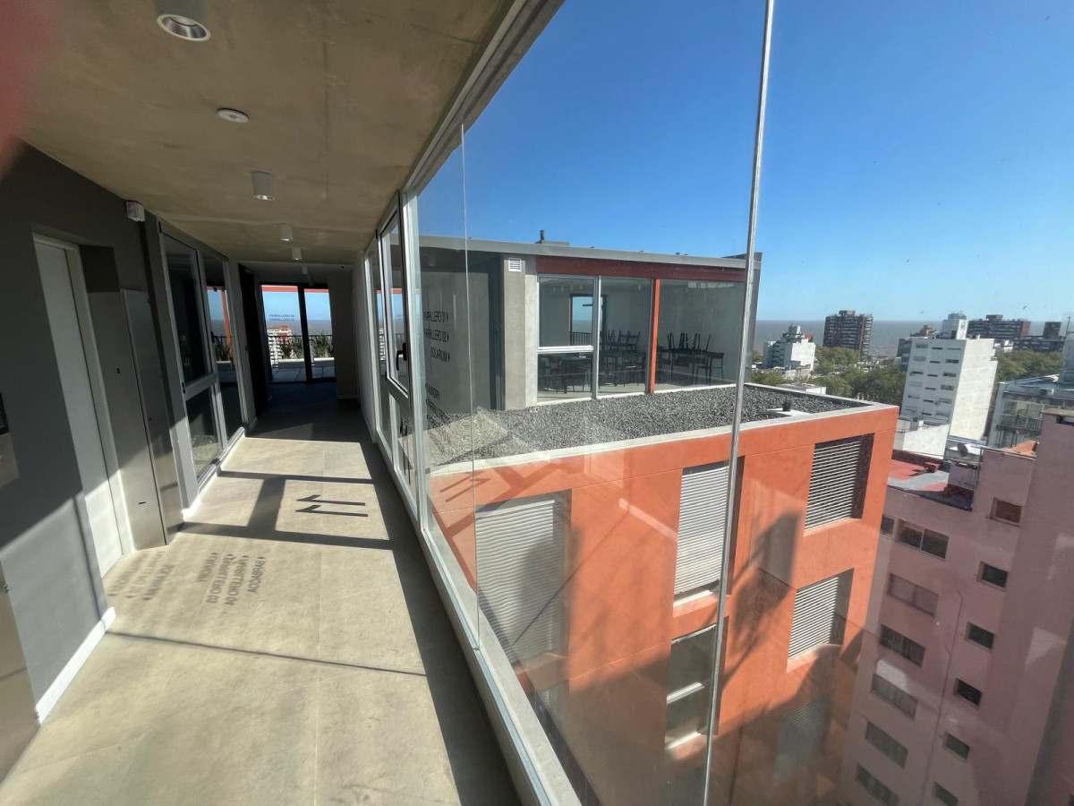 Apartamento ID.6572 - Venta Apartamento A Estrenar Centro 1 Dorm Terraza Parrilero