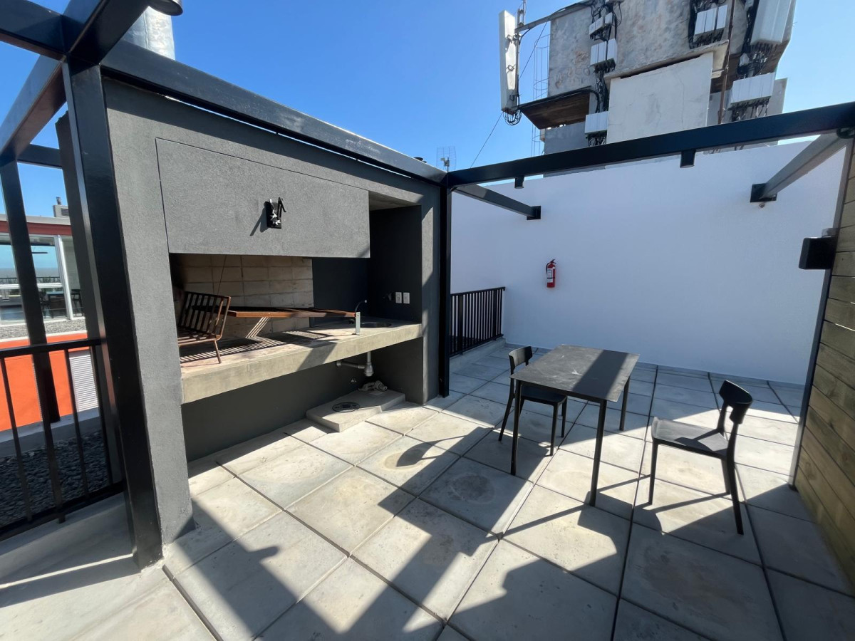 Apartamento ID.6572 - Venta Apartamento A Estrenar Centro 1 Dorm Terraza Parrilero