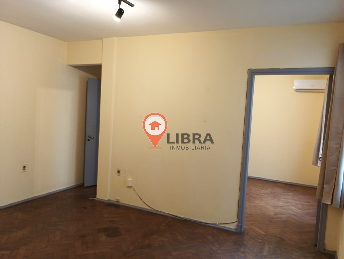 Oficina ID.1393 - Oficina Alquiler Y Venta 1 Baño Ciudad Vieja 32 Metros 