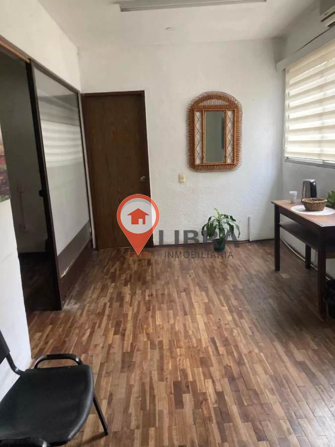 Oficina ID.5745 - PRECIOSA OFICINA O CONSULTORIO EN CORDÓN CON 2 BAÑOS!!