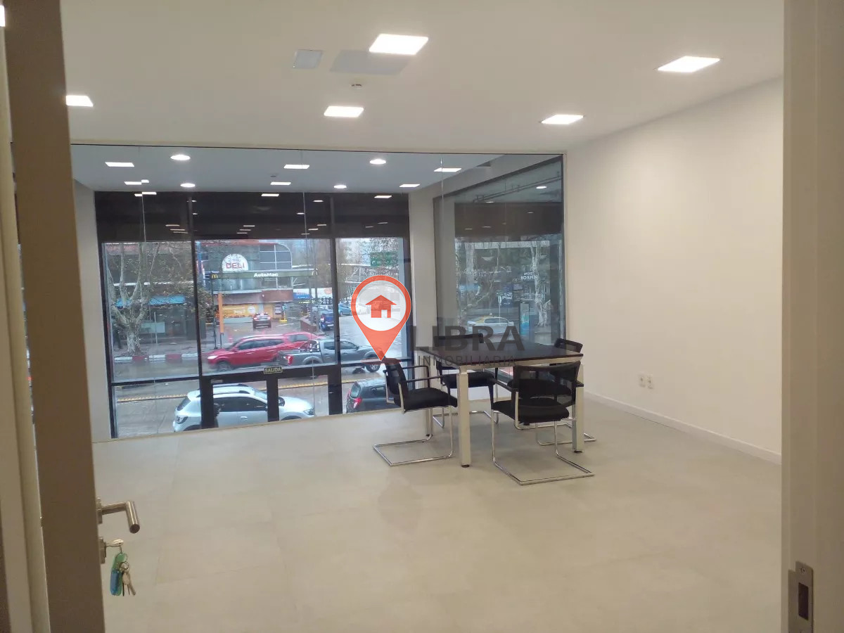 Oficina ID.7555 - Hermosa Oficina En Mall Frente A Wtc 