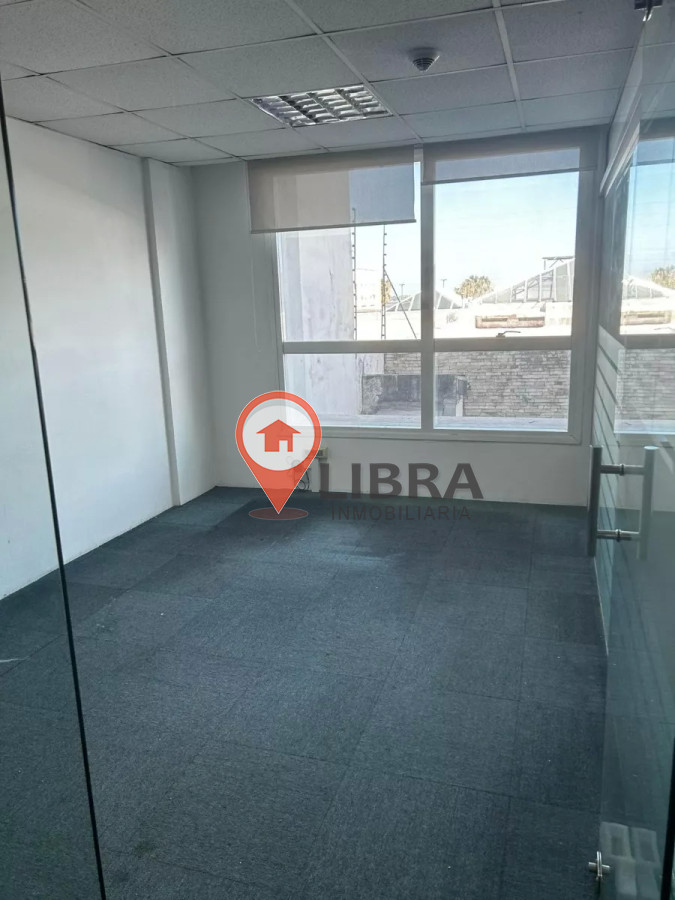 Oficina ID.4132 - Se Vende O Alquila Oficinas Amobladas En Ciudad Vieja