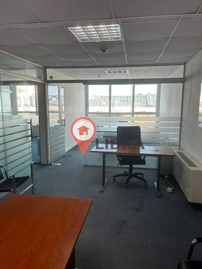 Oficina ID.4132 - Se Vende O Alquila Oficinas Amobladas En Ciudad Vieja