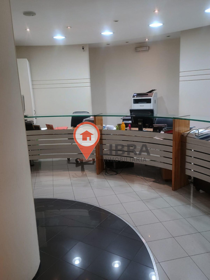 Oficina ID.6205 - Venta Oficinas Para Estudio De Profecionales. Ciudad Vieja INVERSIÓN!!