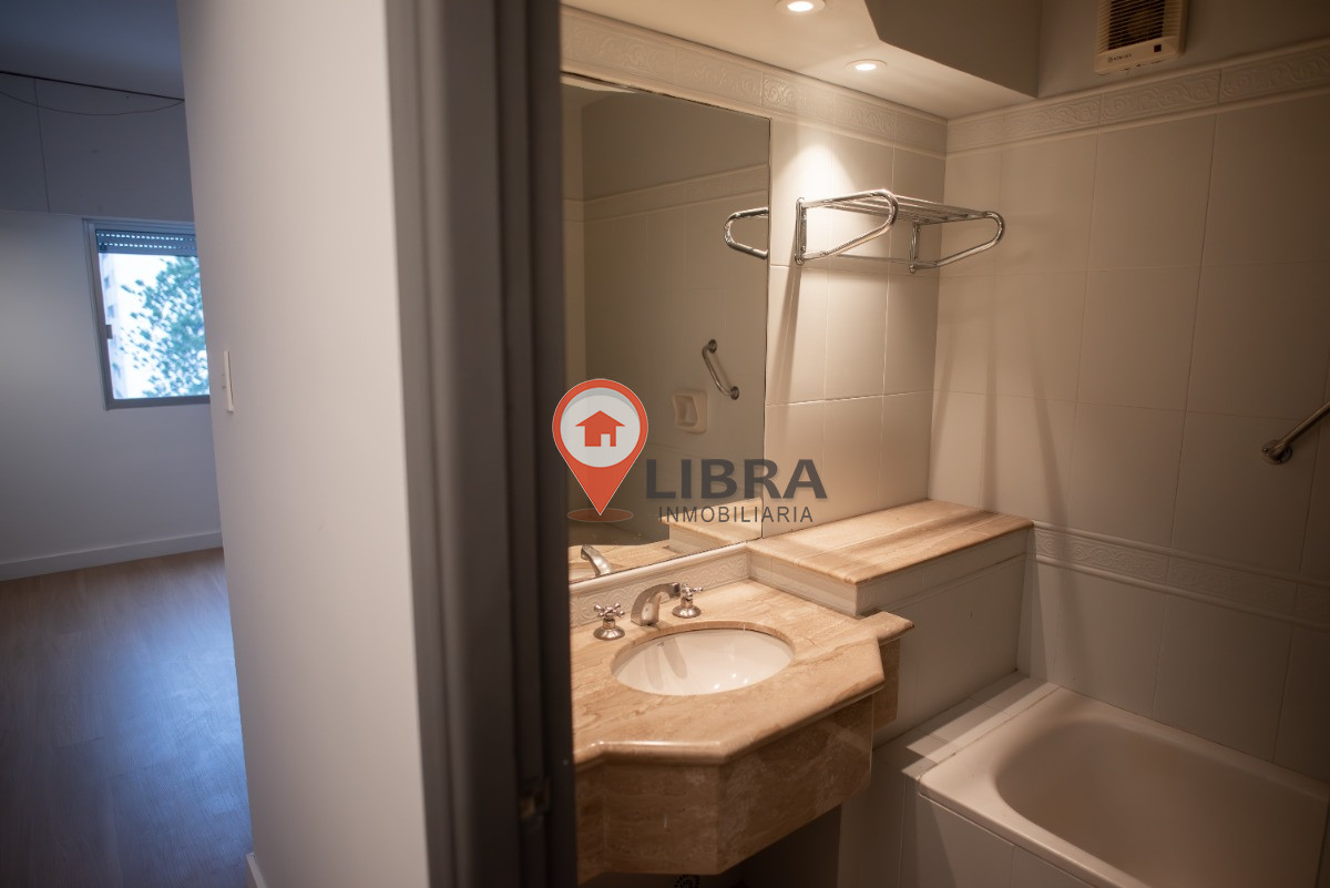 Oficina ID.6358 - Lindo Apartamento Para Oficina En Punta Carretas