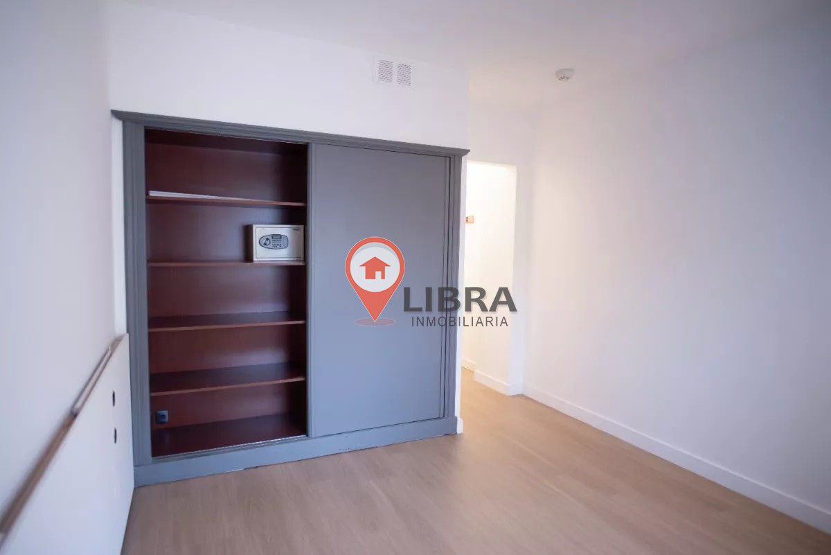 Oficina ID.5776 - Venta De Oficina Punta Carretas!!