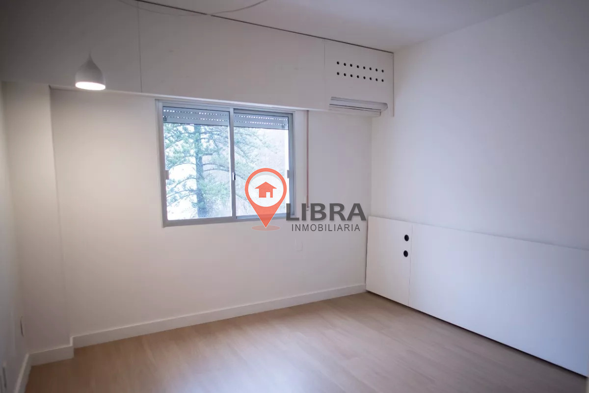 Oficina ID.5776 - Venta De Oficina Punta Carretas!!