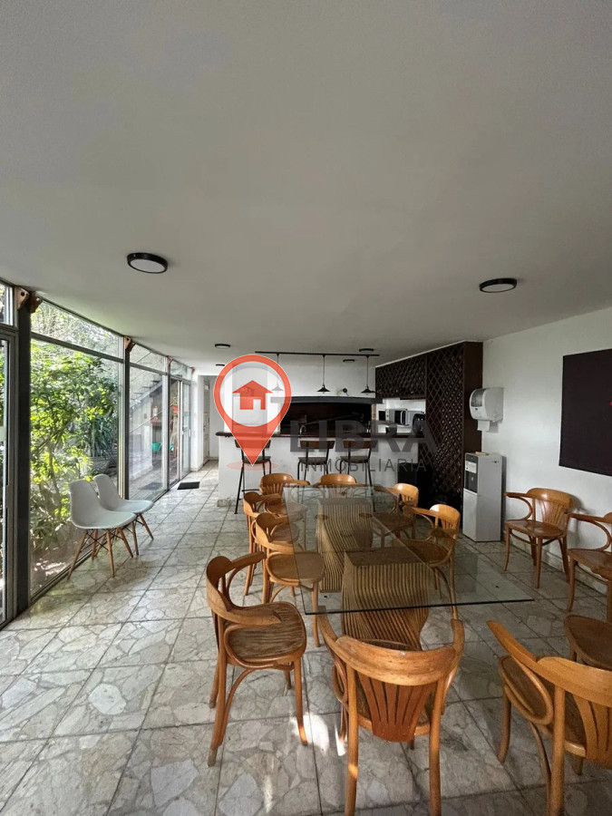 Oficina ID.10378 - Alquiler De Oficina En Casona Excelente Estado Zona Pocitos