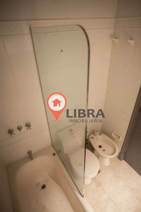 Oficina ID.5776 - Venta De Oficina Punta Carretas!!