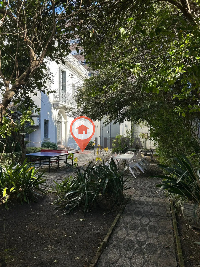 Oficina ID.10378 - Alquiler De Oficina En Casona Excelente Estado Zona Pocitos