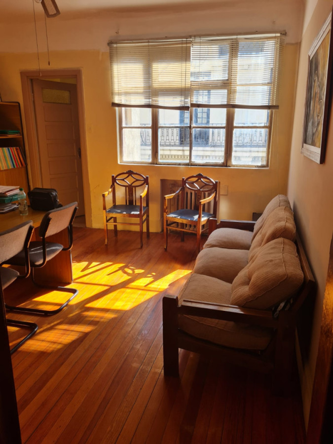 Oficina ID.11585 - Venta De Oficina En Ciudad Vieja 